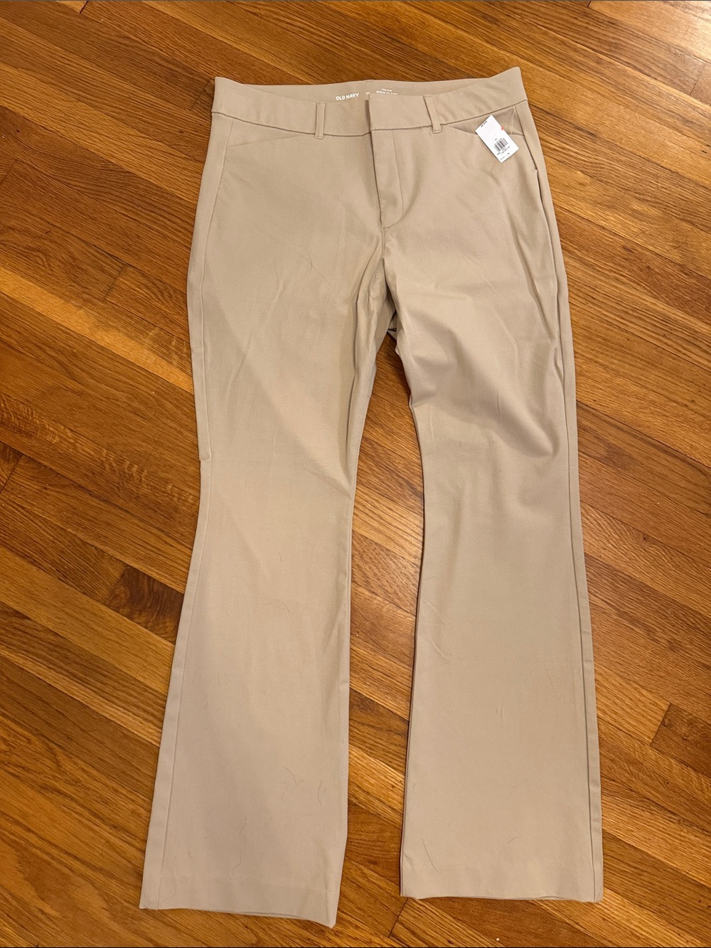 NWT Old Navy Pixie Flare Pants in Tan - Picture 3 of 4